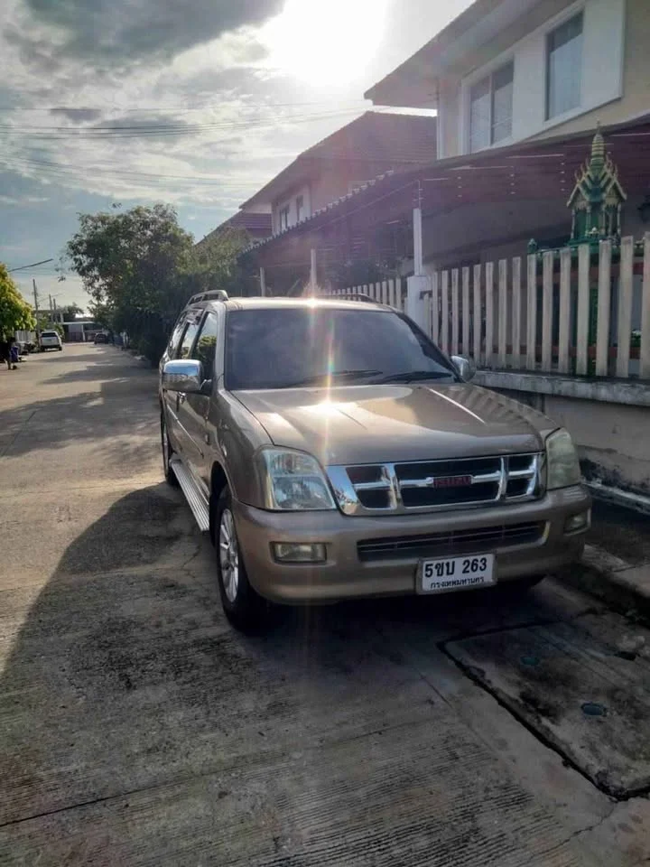 2005 Isuzu  TR Adventure Master II 2