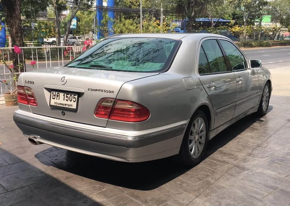2001 Benz E-Class W210 3