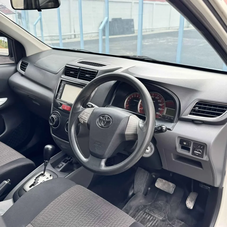 2013 Toyota Avanza II 3