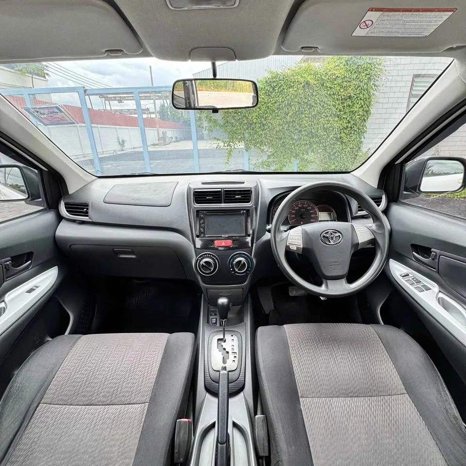 2013 Toyota Avanza II 2
