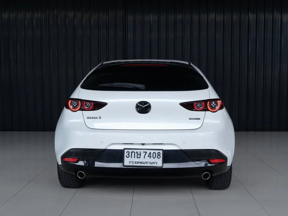 2020 Mazda 3 IV 2