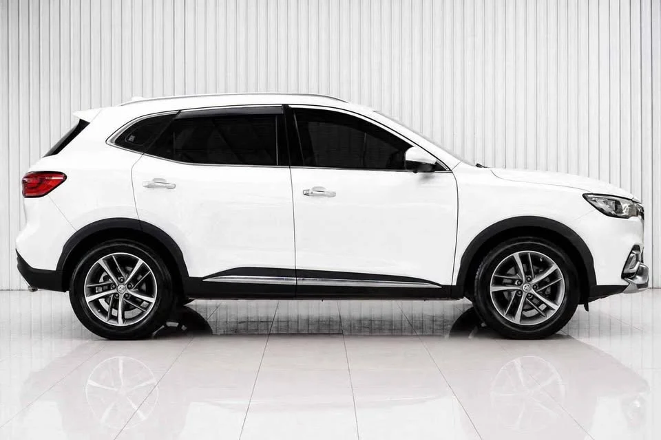 2020 MG HS 2