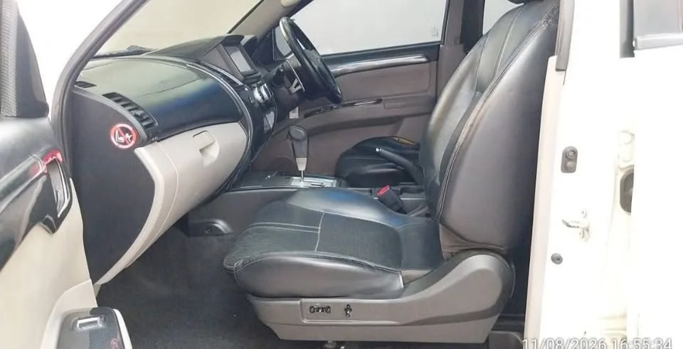 2012 Mitsubishi Pajero Sport II 2