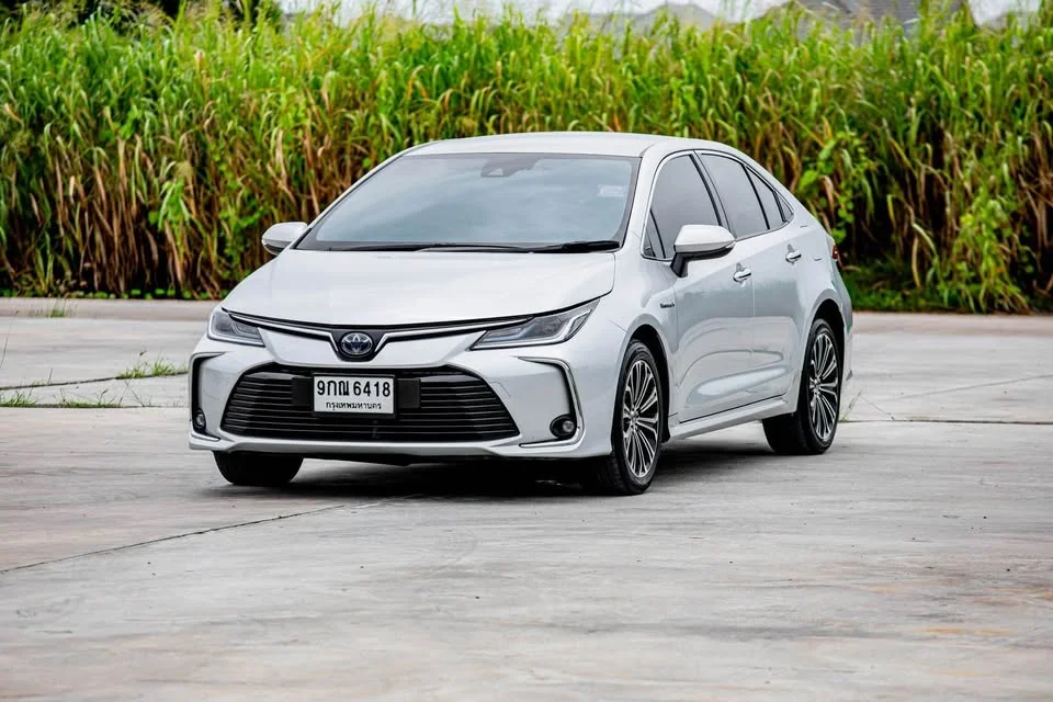 2020 Toyota Corolla Altis XII (E210) 3