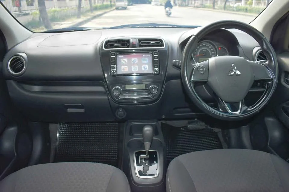 2017 Mitsubishi Mirage VI 2
