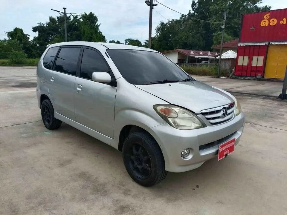2004 Toyota Avanza I 3