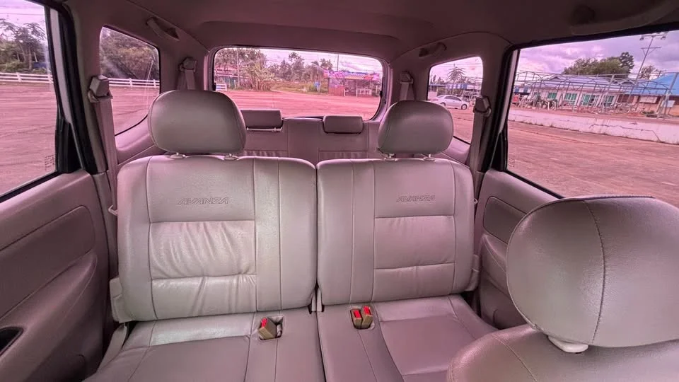2010 Toyota Avanza I 2