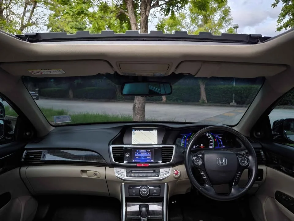 2015 Honda Accord IX 3