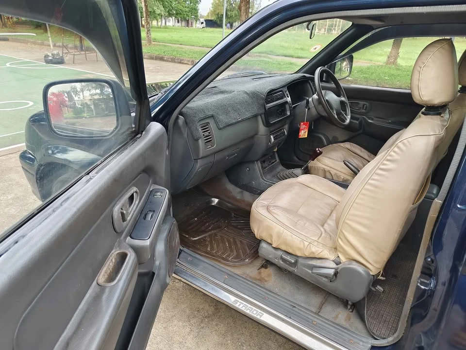 1998 Mitsubishi Strada III 3