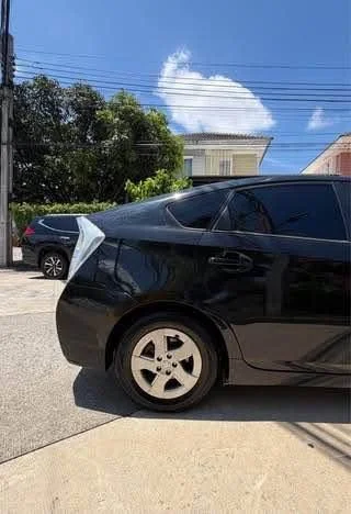 2011 Toyota Prius III 2