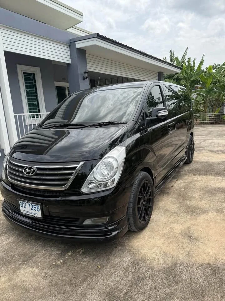 2010 Hyundai H-1 II 3