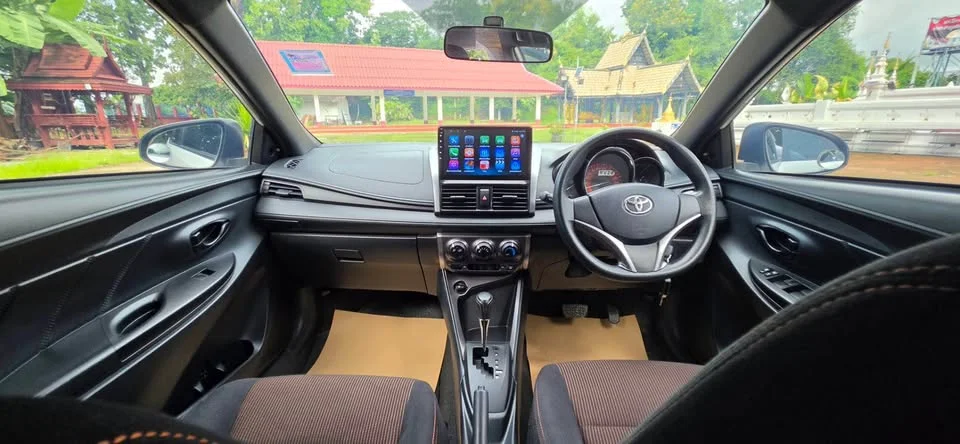 2015 Toyota Yaris III 3
