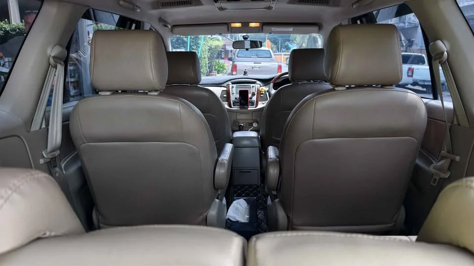 2013 Toyota Innova I 3