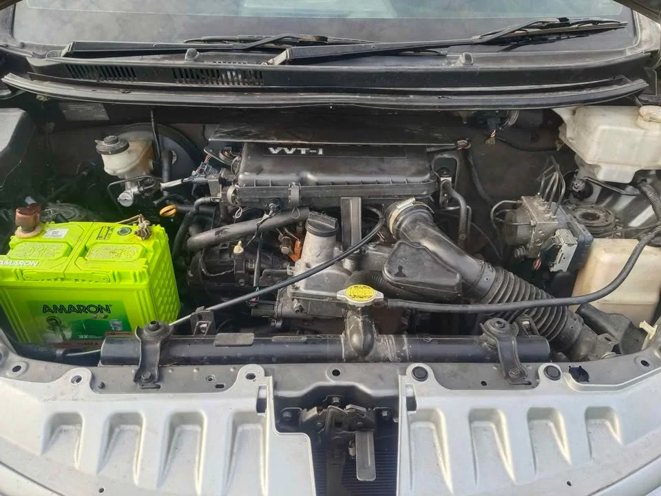 Toyota Avanza II 2