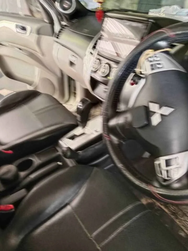 2013 Mitsubishi Pajero Sport II 3