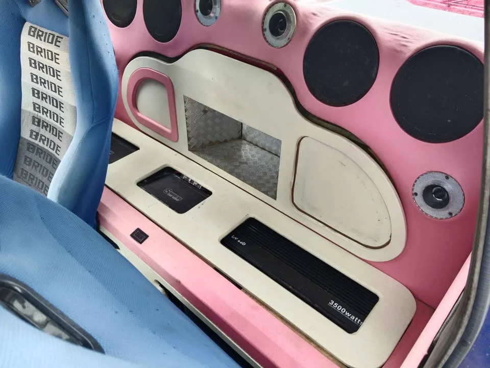 1995 Mitsubishi Triton II 2