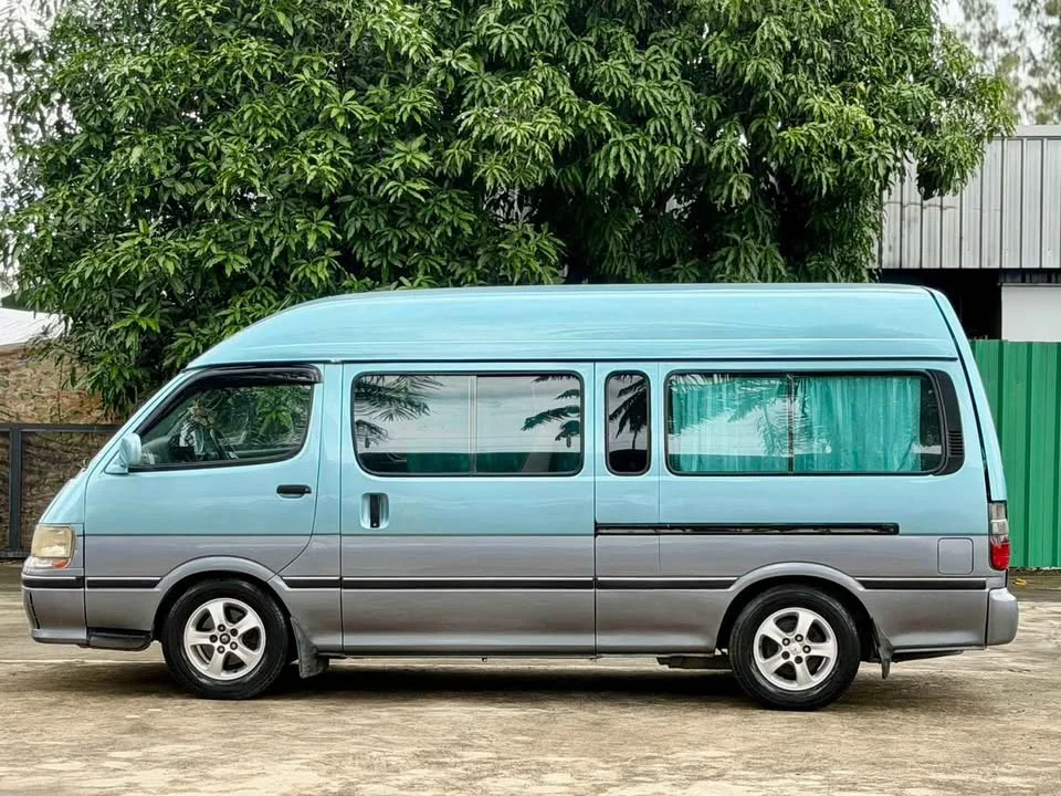 2000 Toyota Commuter IV (H100) 3