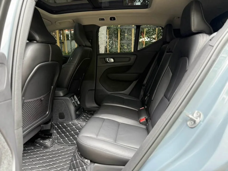 2024 Volvo XC40 3