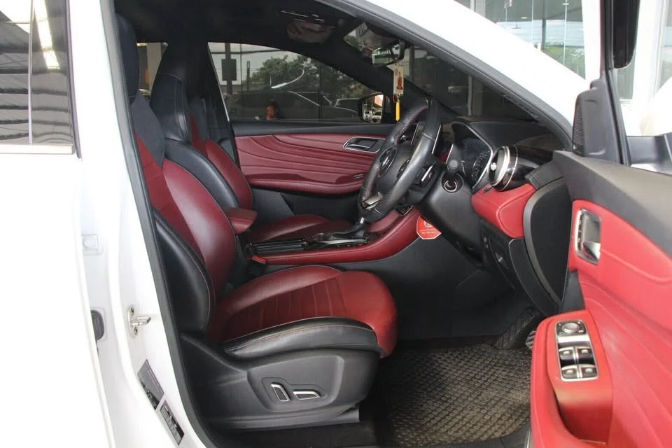 2022 MG HS 3