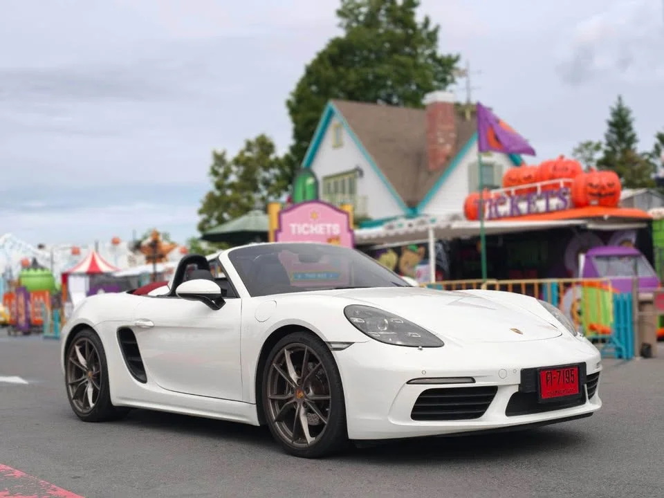 2016 Porsche 718 Boxster and Cayman IV 2