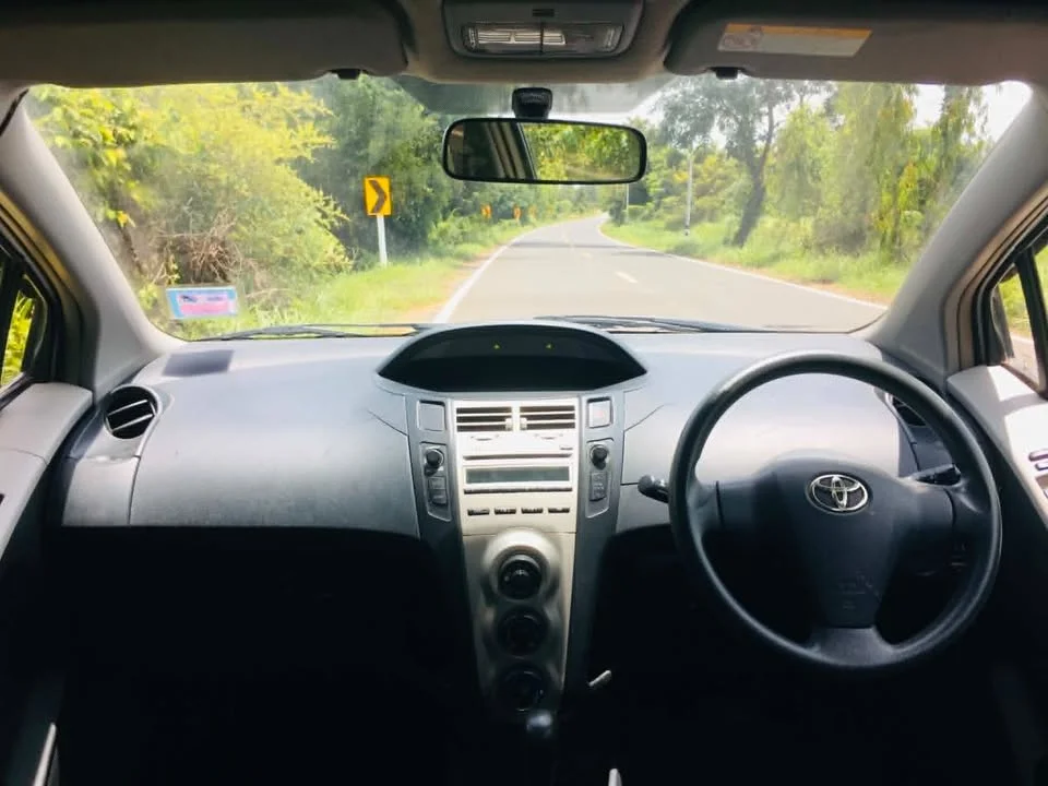 2011 Toyota Yaris II 3