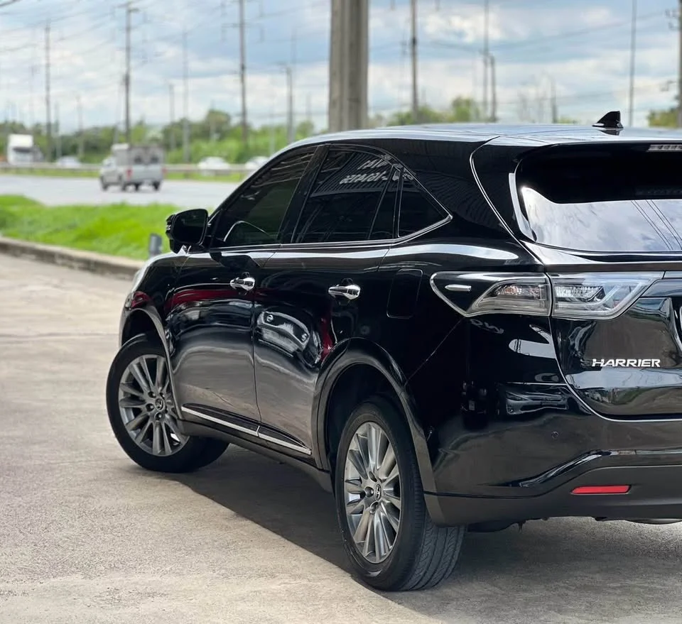 2014 Toyota Harrier III 2