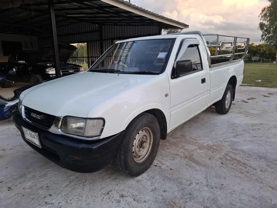 2001 Isuzu Faster Dragon Eyes III 2