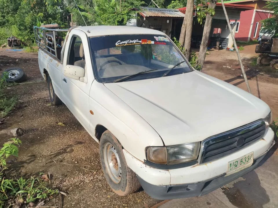2002 Mazda 2500 Fighter V 3