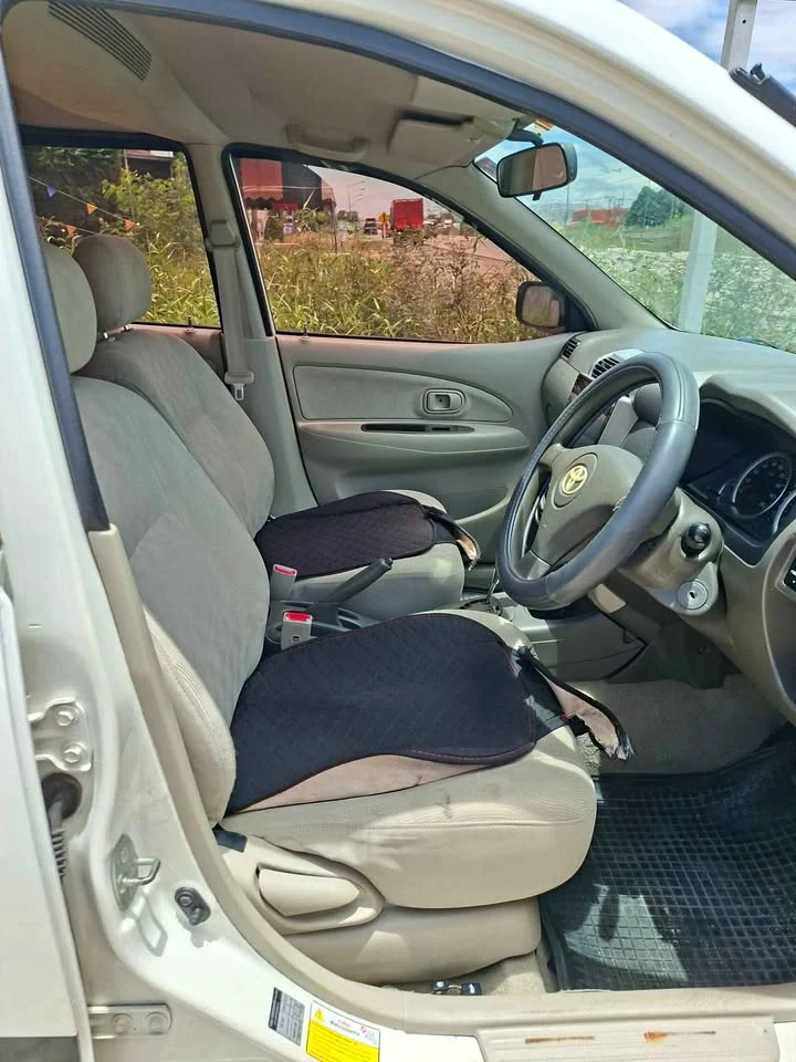 2011 Toyota Avanza I 3