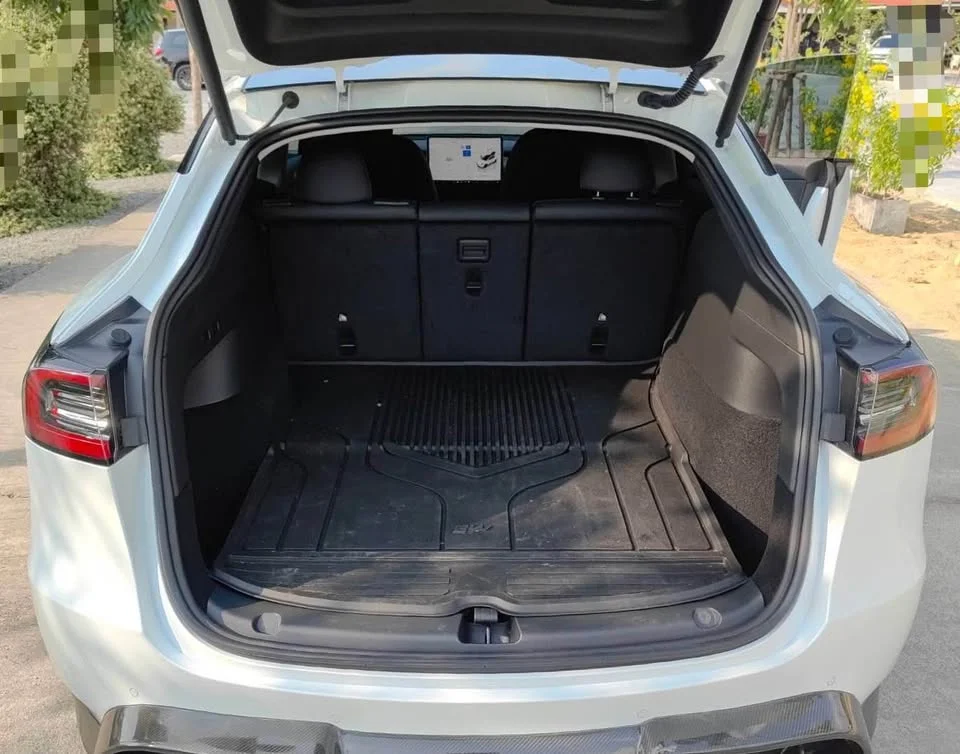 2023 Tesla Model Y 3