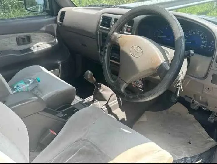 2003 Toyota Hilux Tiger VI 3