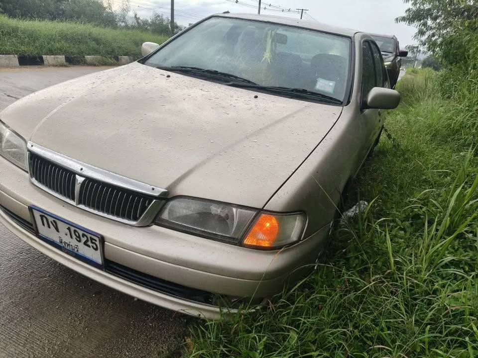 2015 Nissan Sunny IV 3