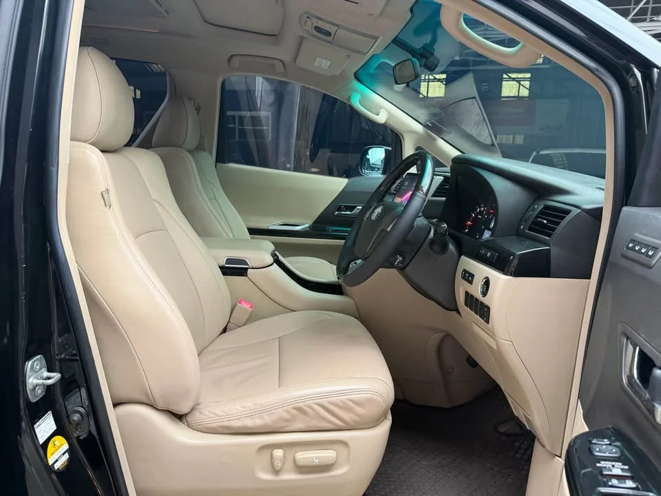 2010 Toyota Alphard, Vellfire IV (AH40) 3