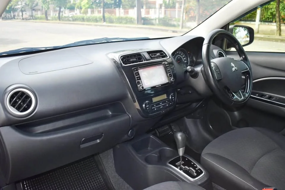 2017 Mitsubishi Mirage VI 2