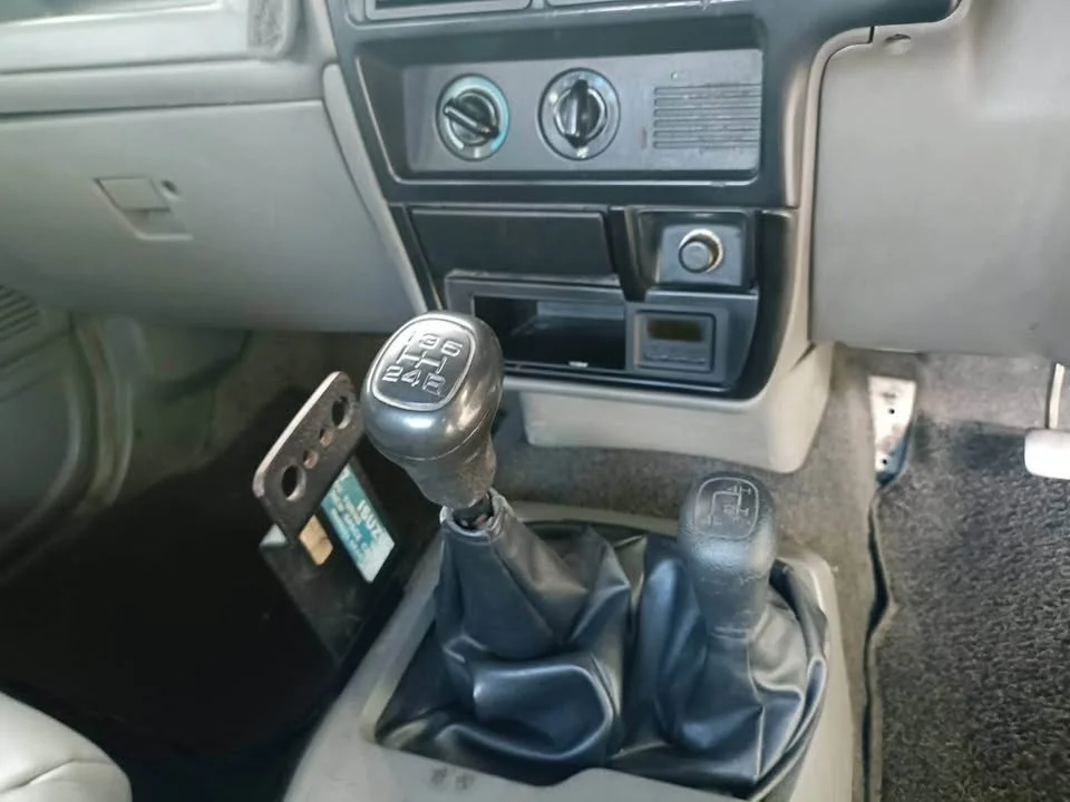 2002 Isuzu Faster Dragon Eyes III 2