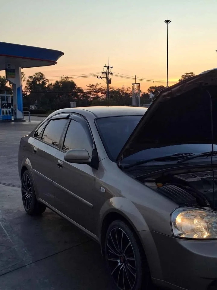 2005 Chevrolet Optra 2