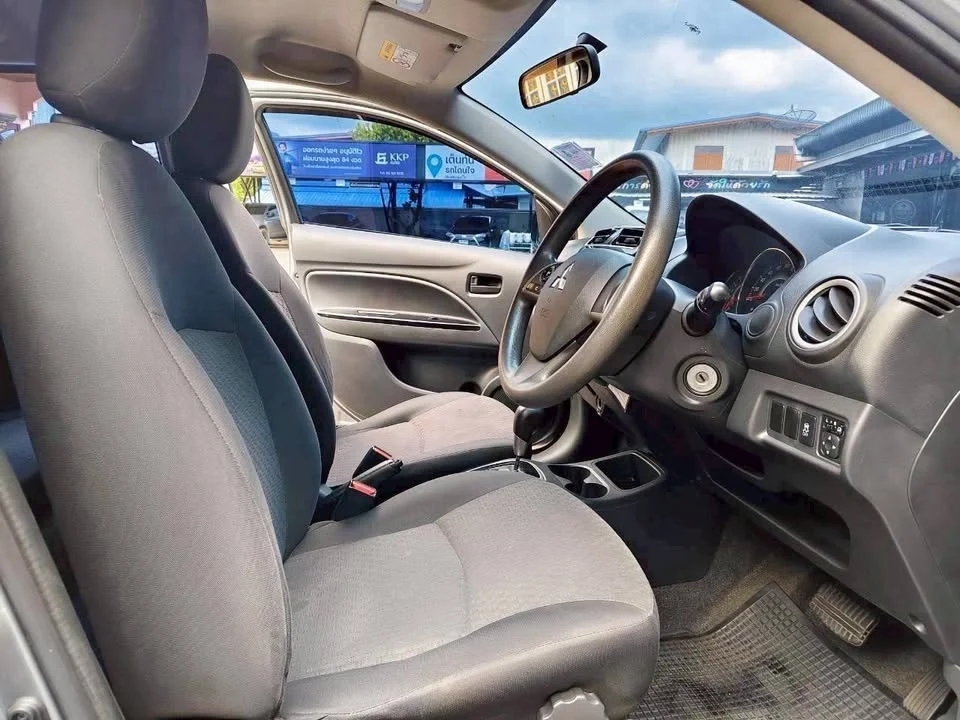 2017 Mitsubishi Mirage VI 2