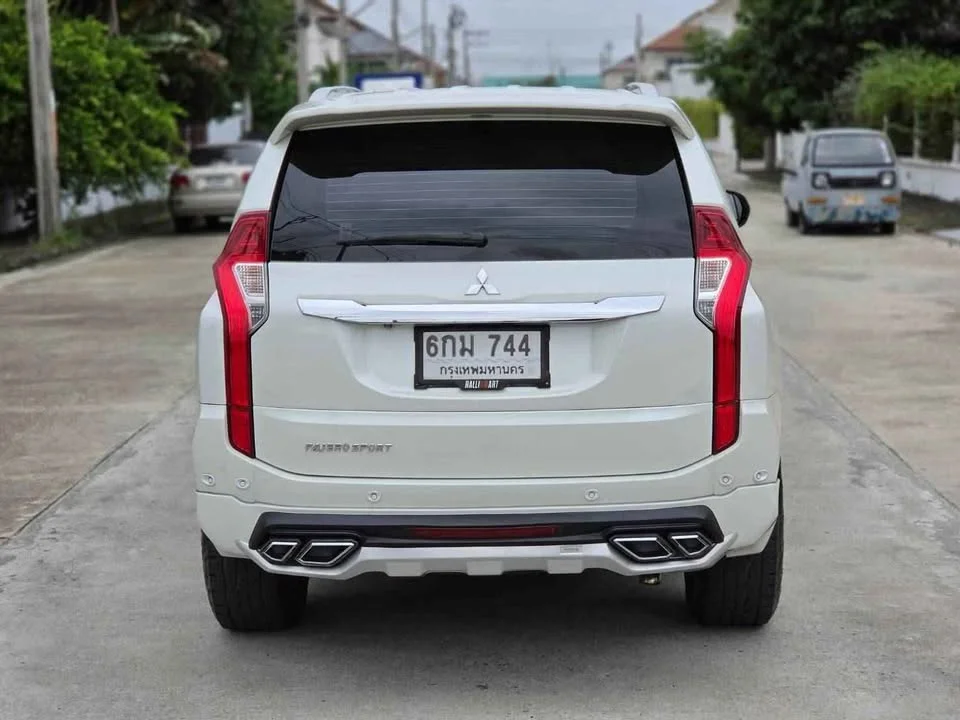 2017 Mitsubishi Pajero Sport III 2