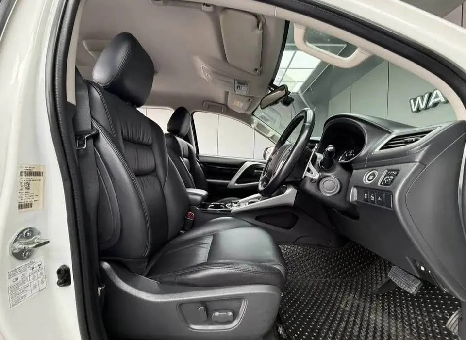 2016 Mitsubishi Pajero Sport III 2
