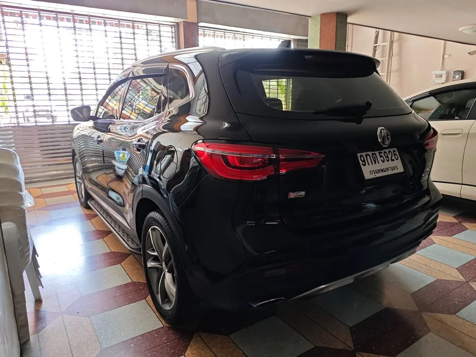 2019 MG HS 2