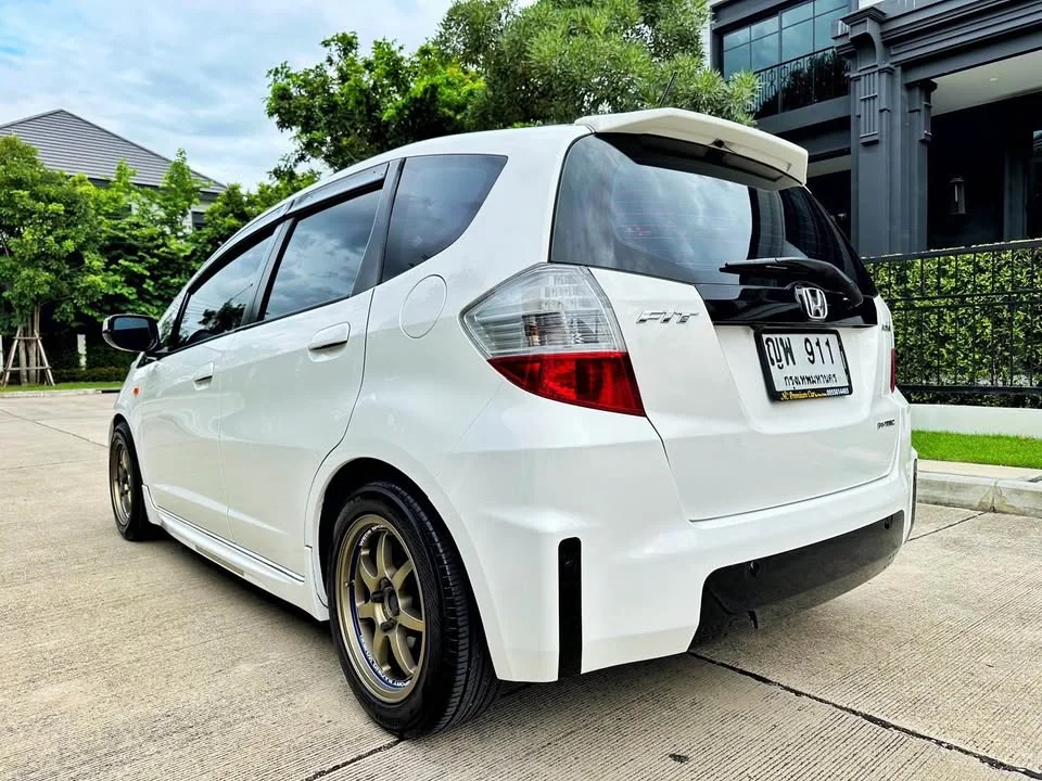 2010 Honda Jazz II 2