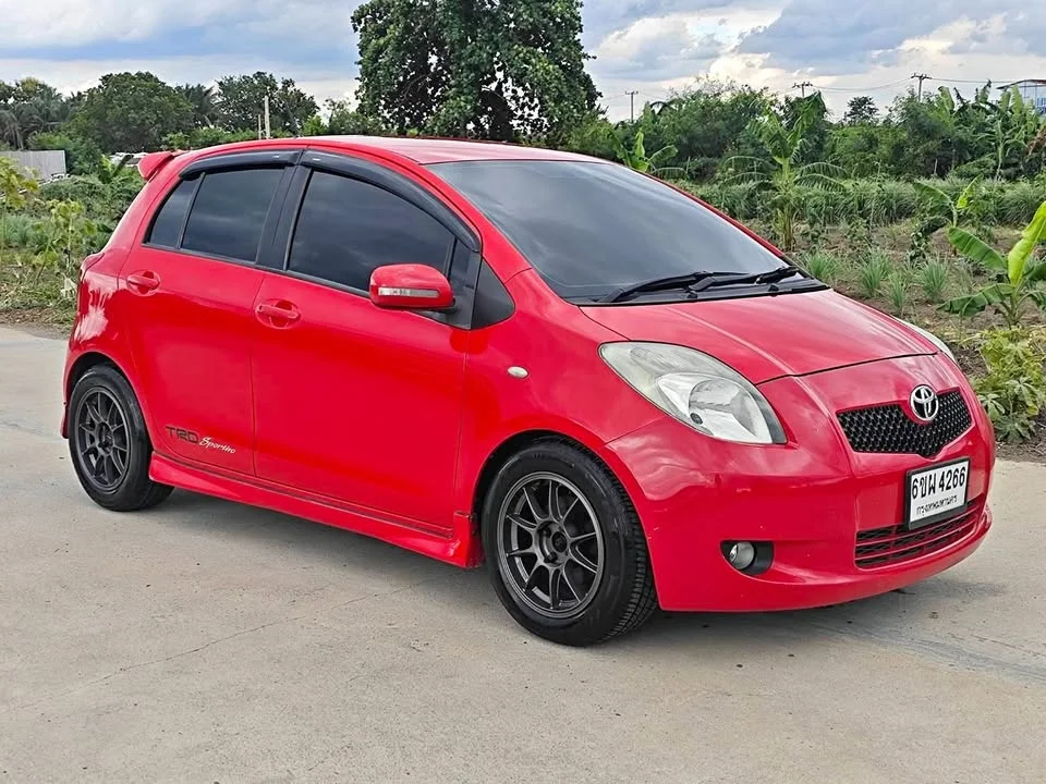 2008 Toyota Yaris II 2