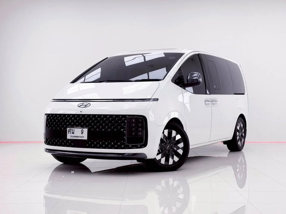 2022 Hyundai Staria US4 3