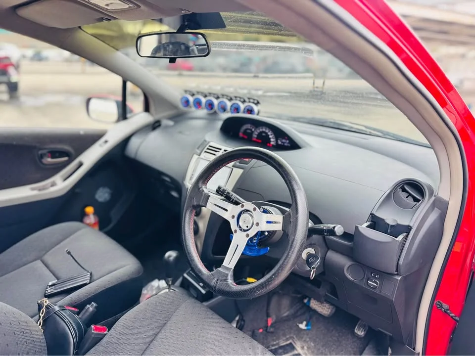 2012 Toyota Yaris II 3