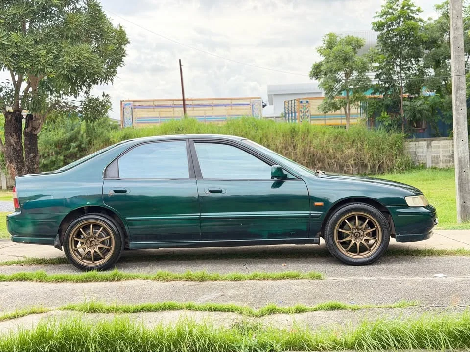 1996 Honda Accord V 3