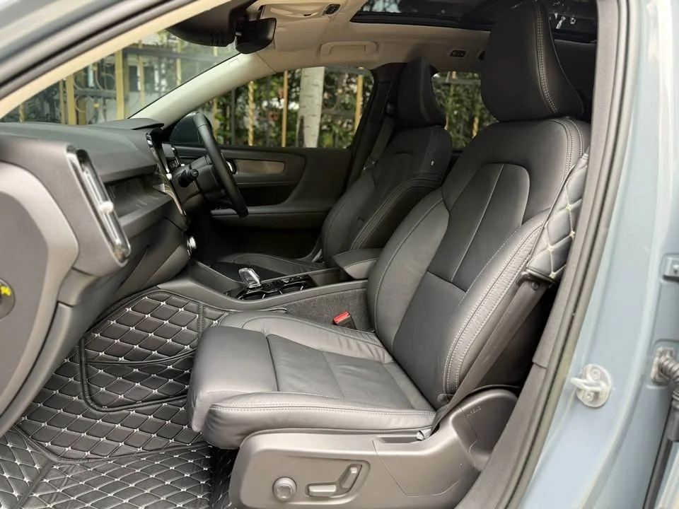 2024 Volvo XC40 3