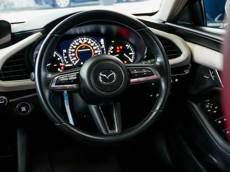 2020 Mazda 3 IV 2