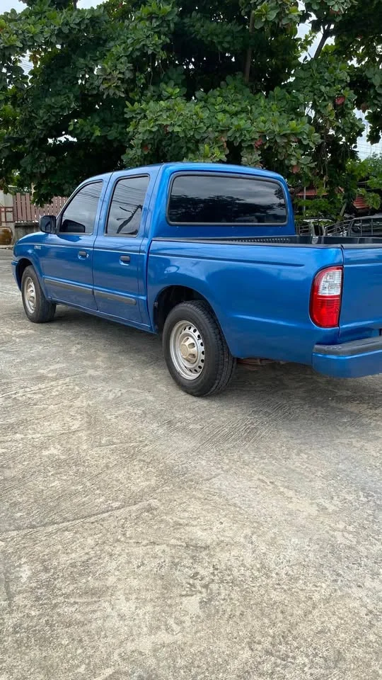2003 Mazda 2500 Fighter V 2