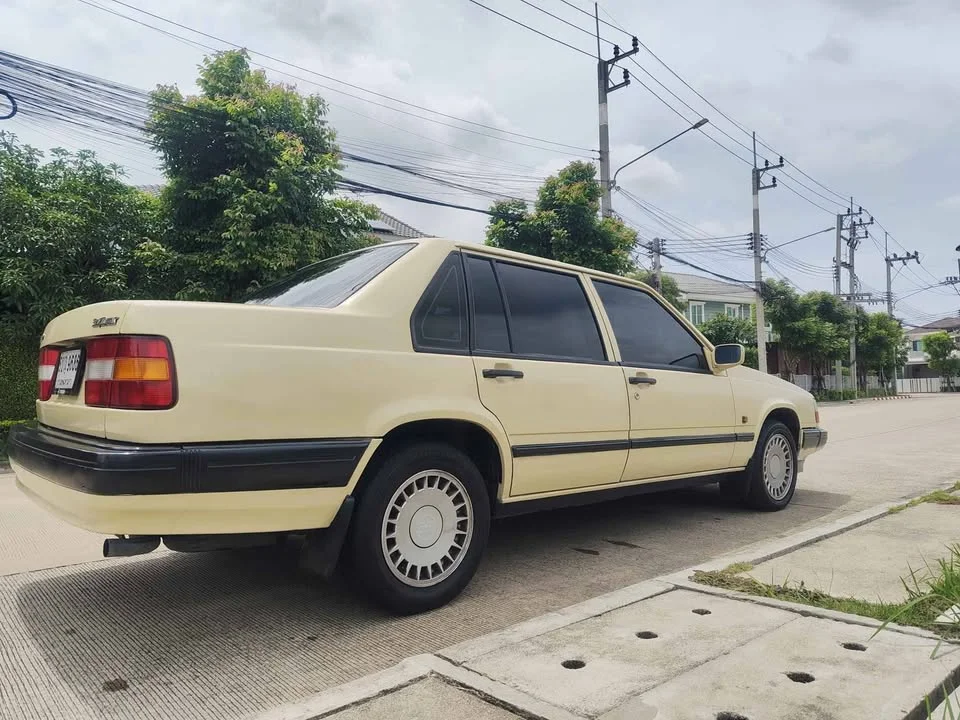 1994 Volvo 900 Series 2