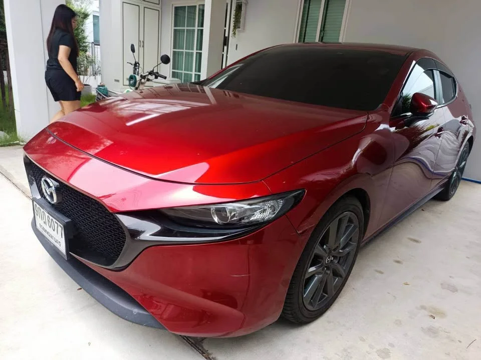 2019 Mazda 3 IV 3